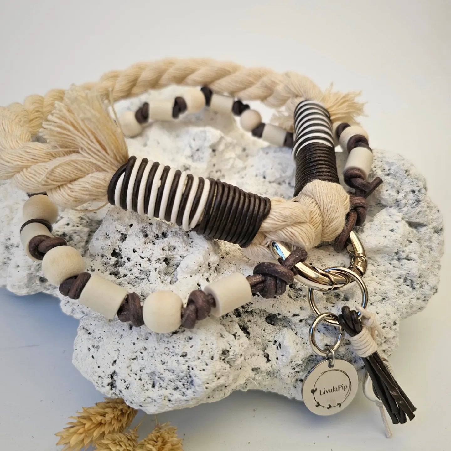 LivalaPip™ - Rope Necklace - Natural brown/white