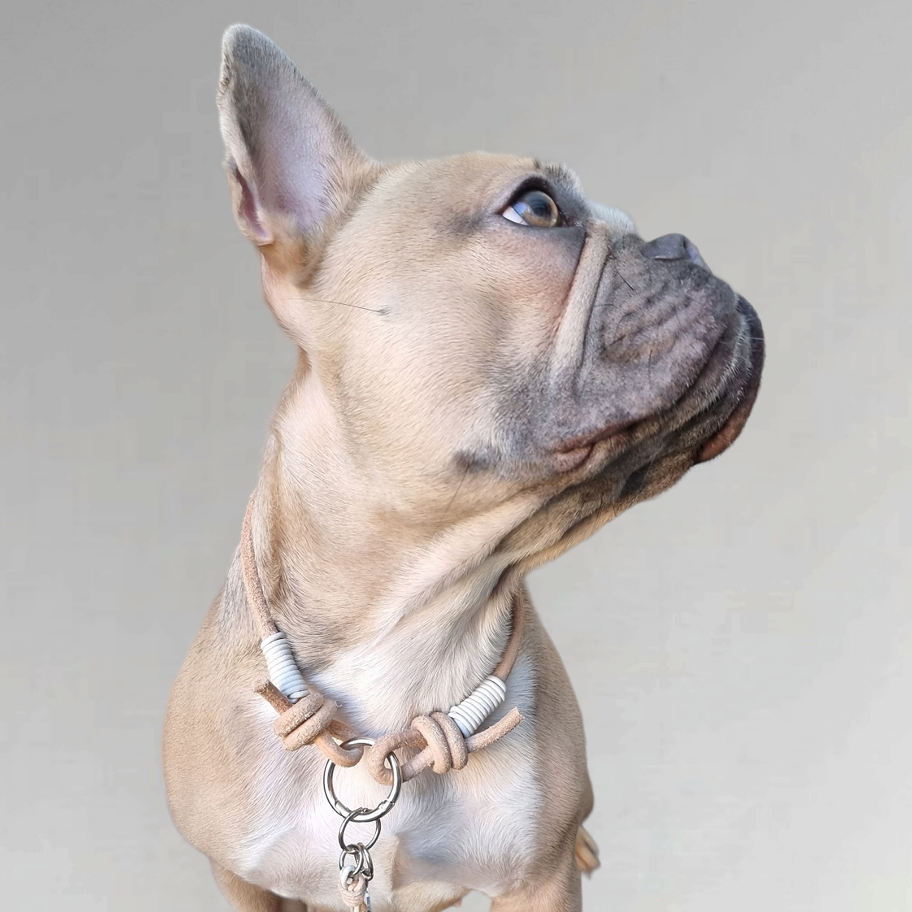 LivalaPip™ - Leather Necklace - White