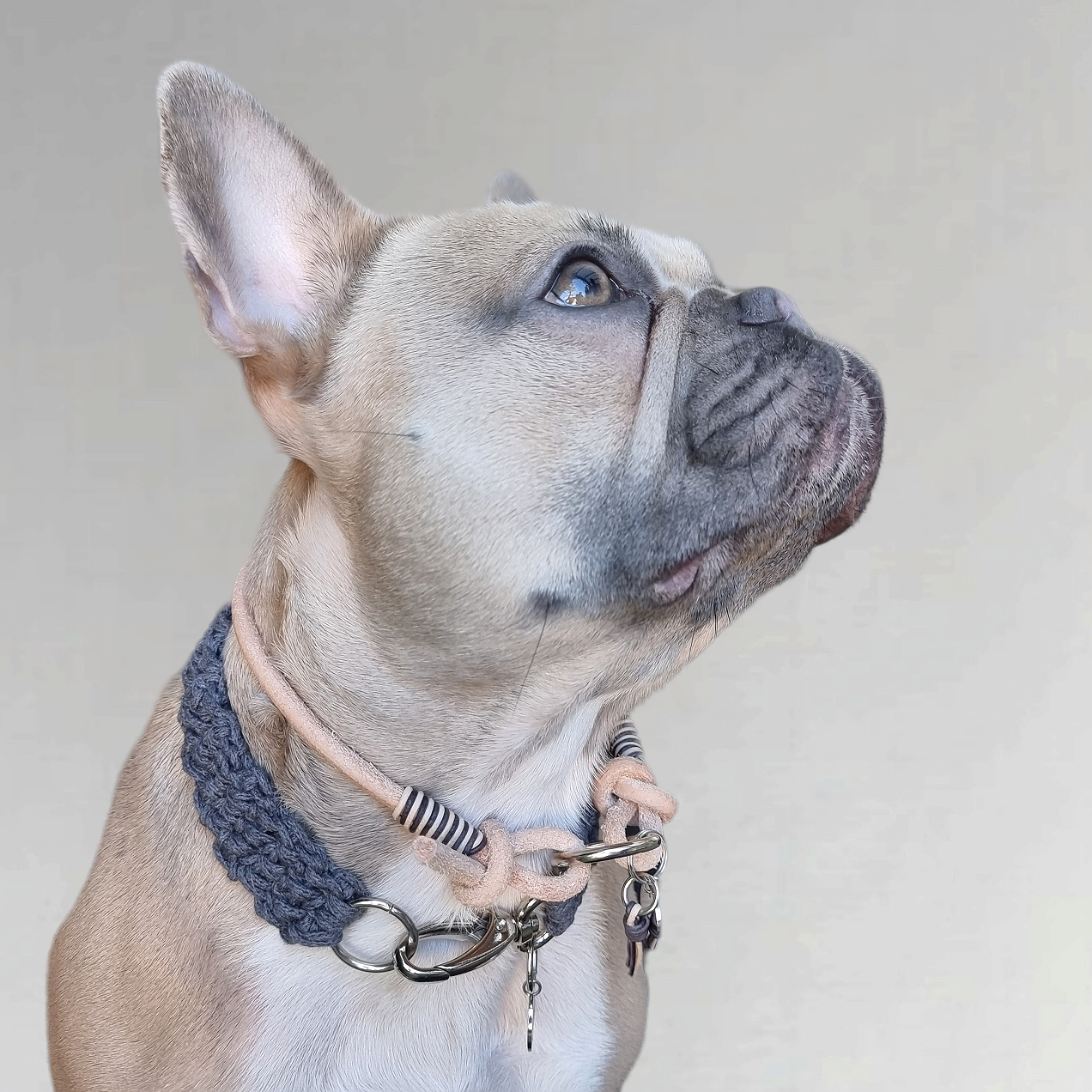 LivalaPip™ - Necklace Leather Grey/Beige